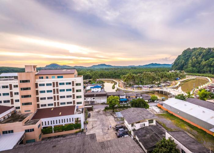 Sinkiat Buri Hotel