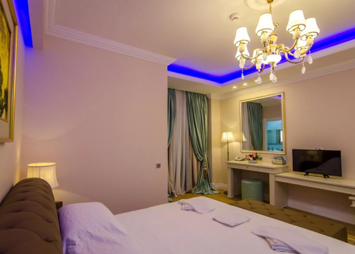 Phoenicia Royal