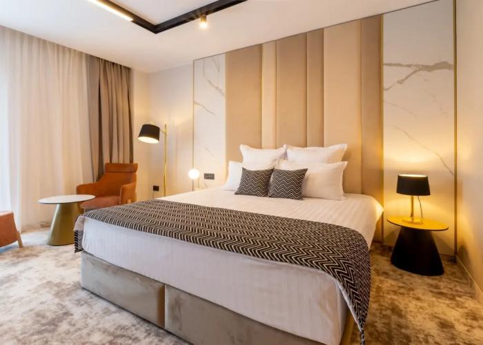 Lupa by Bueno Hotel
