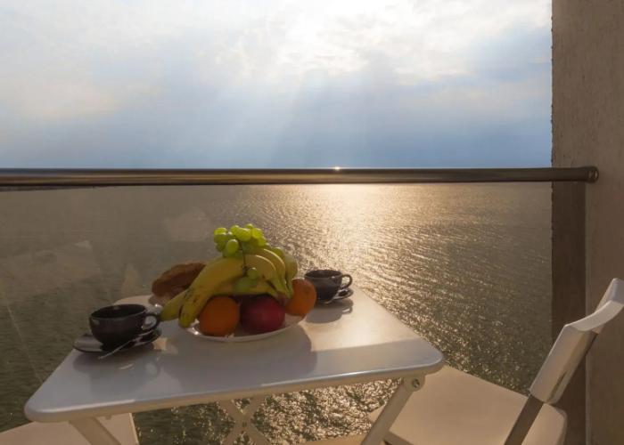 Deluxe Nicolle Solid Residence Mamaia