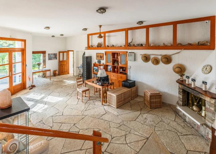 Grekis hotel & Apartments