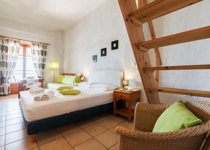 Grekis hotel & Apartments