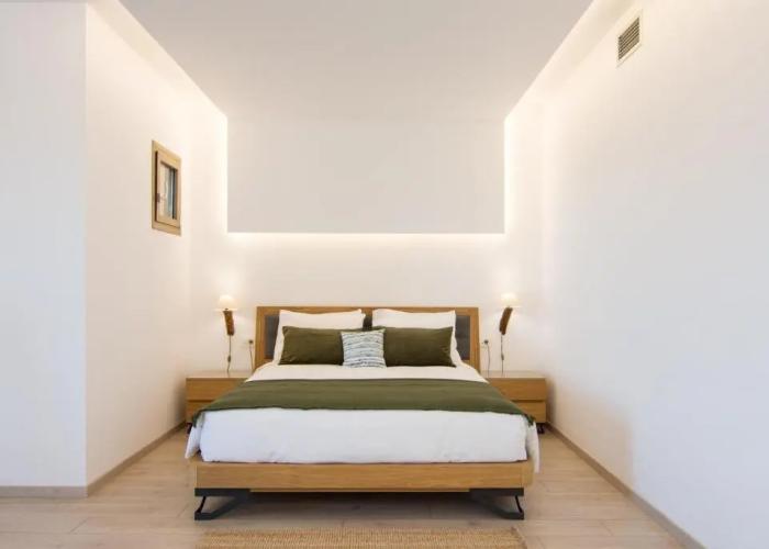White Donkey Hotel