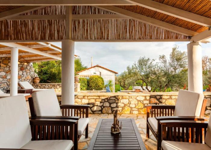 The Blue House Seaside Retreat - Fully Equipped