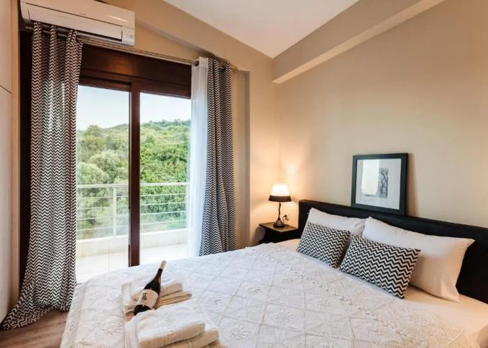 Villa Armonia - Beachfront Majestic Retreat