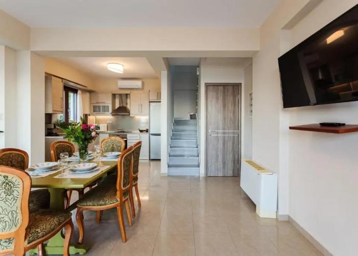 Villa Armonia - Beachfront Majestic Retreat
