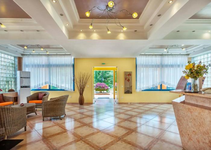 Atrium Hotel