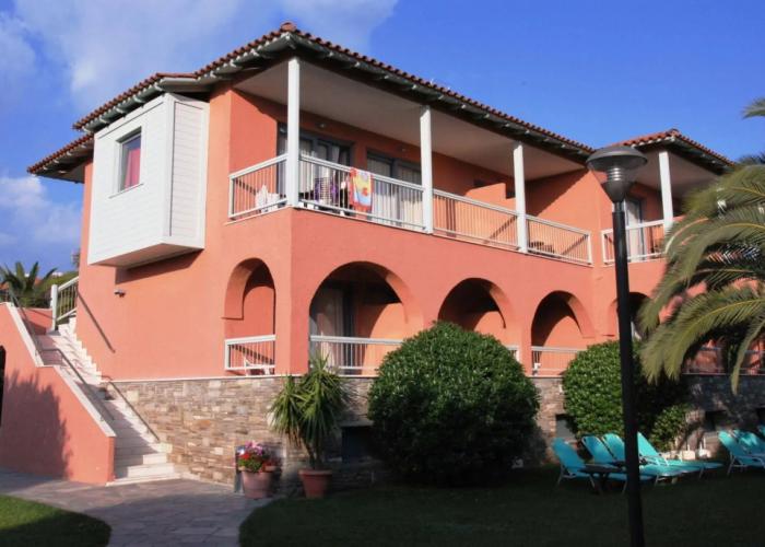 Hanioti Village Resort