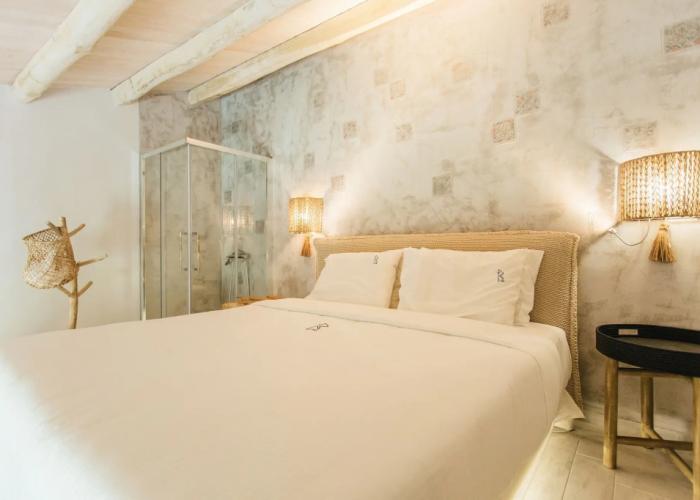 Blue Carpet Luxury Suites
