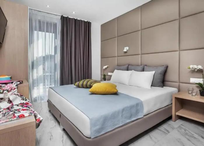 Nymphes Deluxe Accommodation