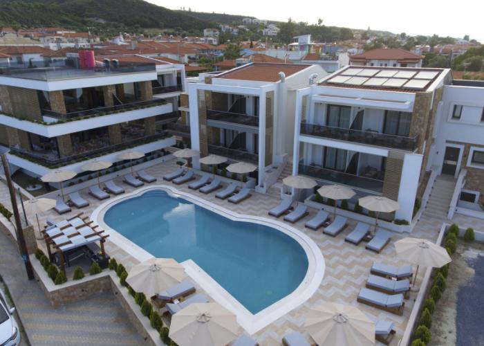 Agnes Deluxe Hotel