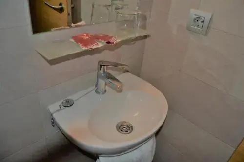 Hostal Ayala