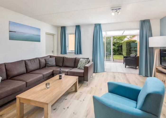 Restyled Holiday Home With two Bathrooms, Beach at 500 m