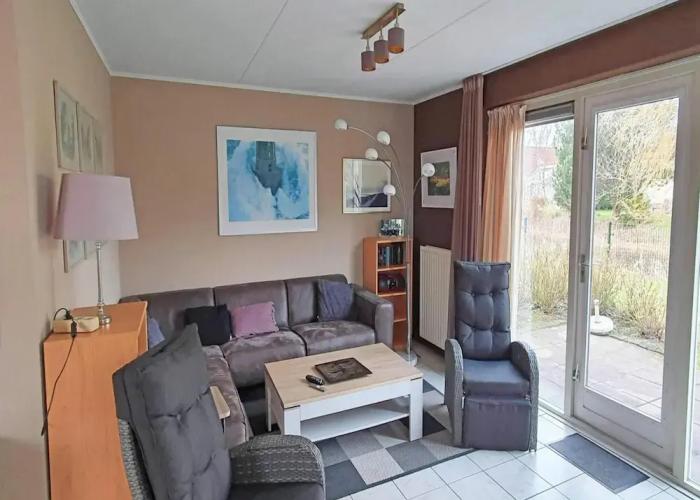 Appealing Bungalow With Garden