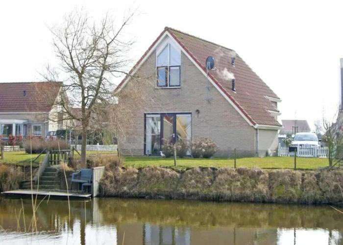 Appealing Bungalow With Garden
