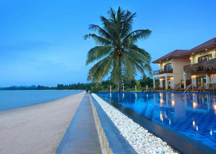 Sara Beachfront Boutique Resort