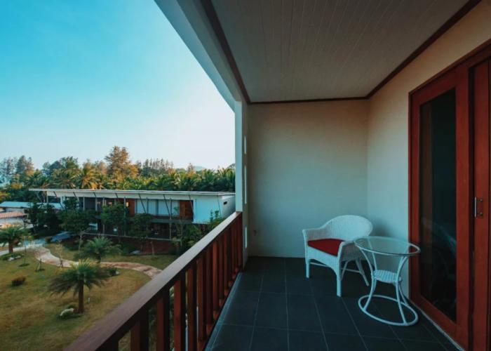 Nana Beach Hotel