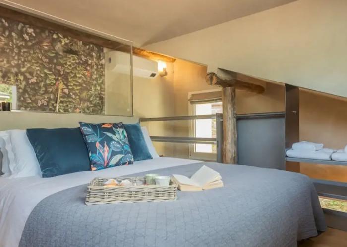 Urio s Castle Suites