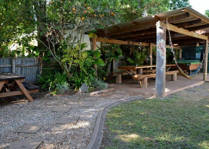 On The Wallaby Eco Lodge - Hostel