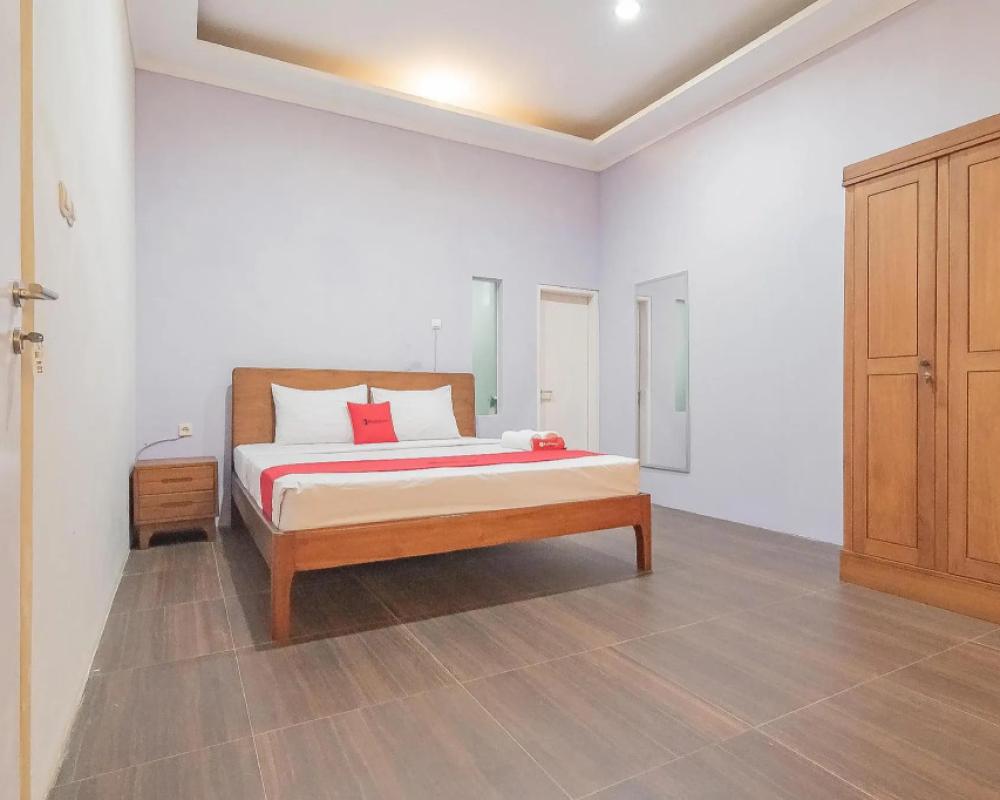 RedDoorz Resort Syariah @ Idelansia Homestay Ciater