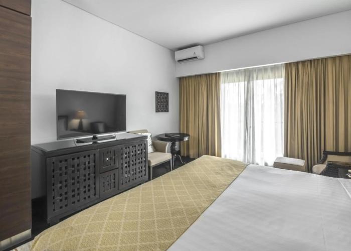 Lido Lake Resort By MNC Hotel