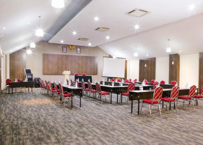 Neo+ Green Savana Hotel