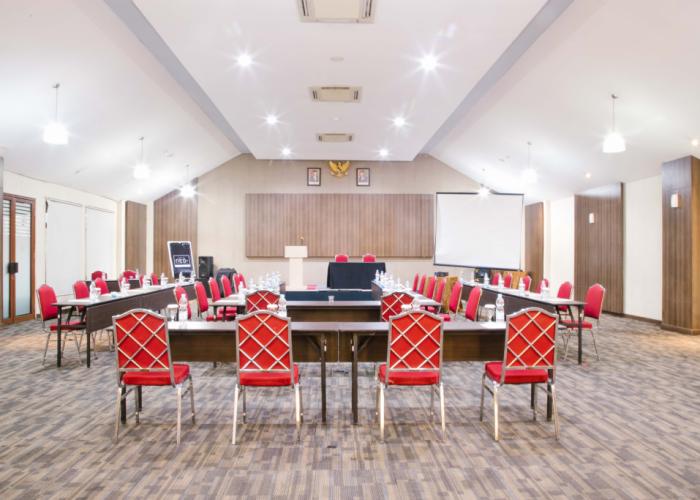 Neo+ Green Savana Hotel