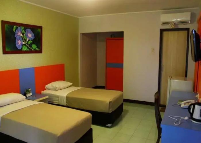 Indra Djaya Hotel