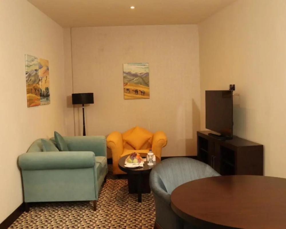 фото Golden Tulip Hail