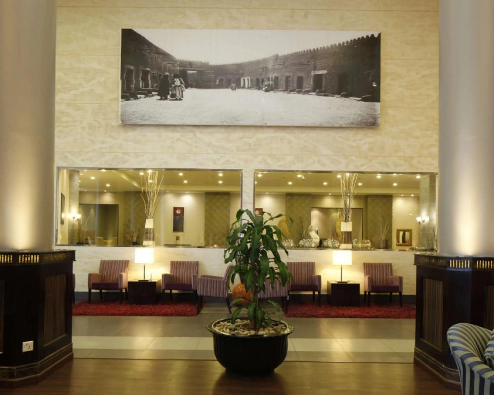 фото Golden Tulip Hail