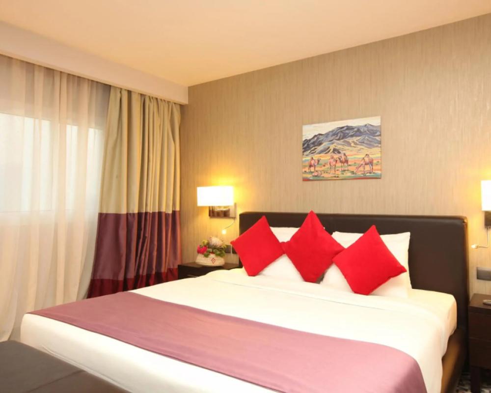 фото Golden Tulip Hail