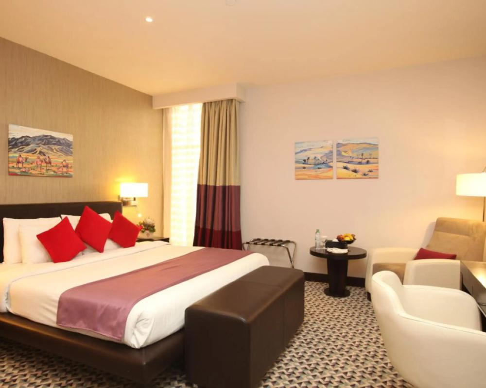 фото Golden Tulip Hail