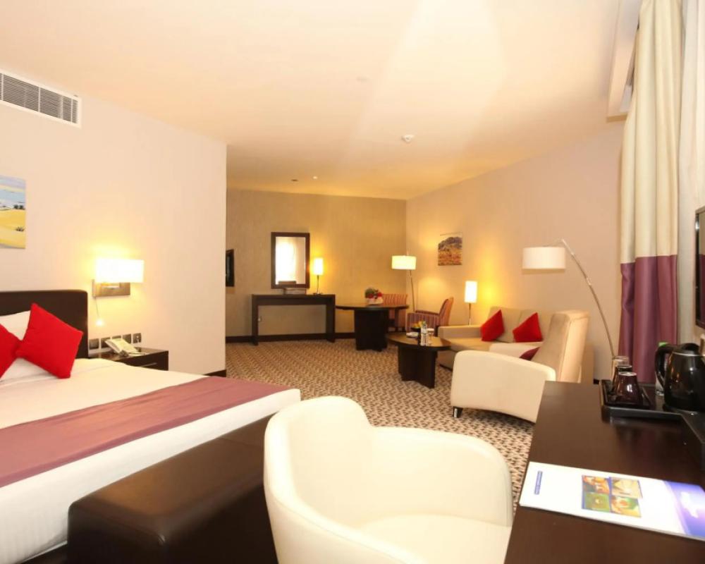 фото Golden Tulip Hail