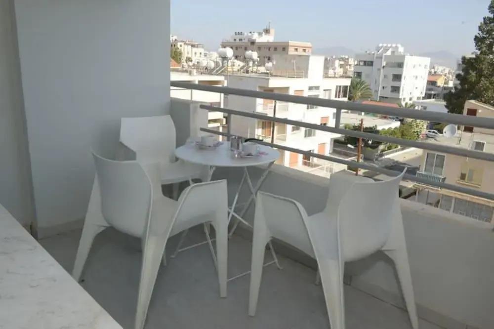 фото Myrtiana Apartments