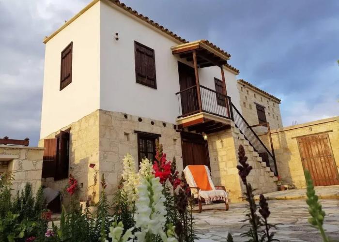 Olympia Traditional Houses