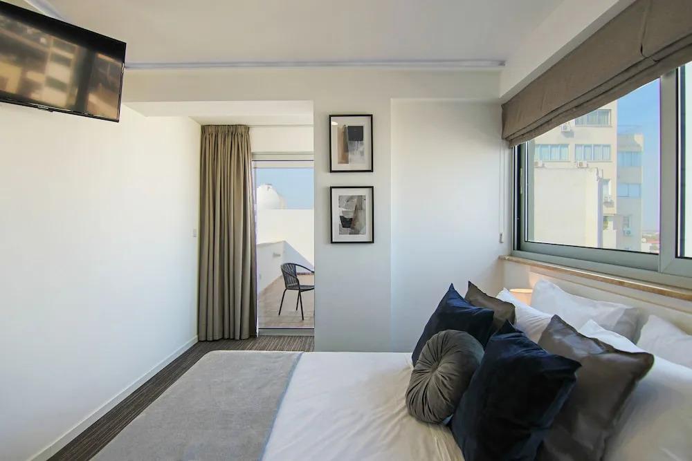 фото Phaedrus Living Luxury Suite Nicosia 501