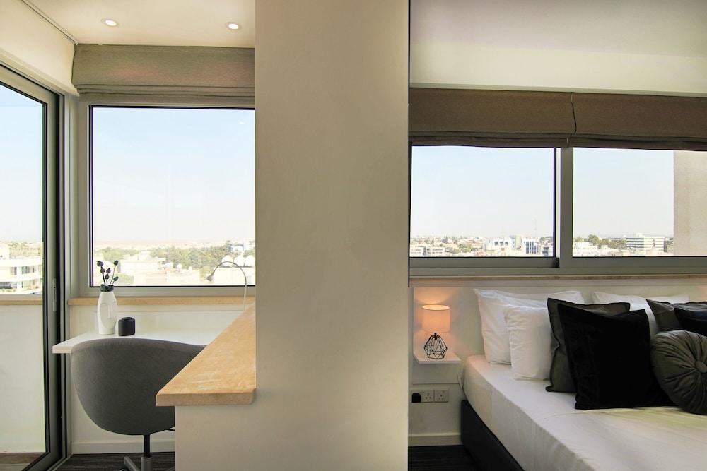 фото Phaedrus Living Luxury Suite Nicosia 501