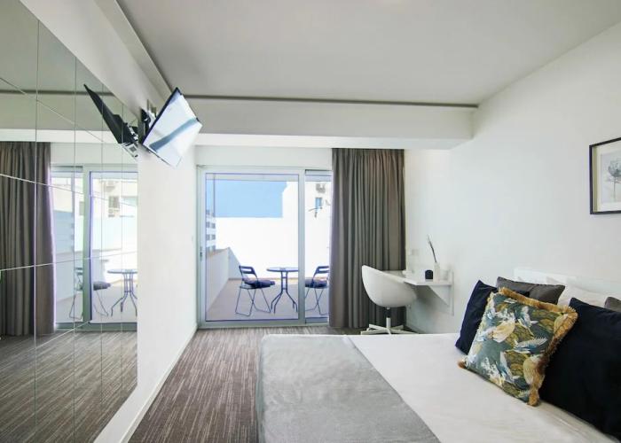 Phaedrus Living Luxury Suite Nicosia 502