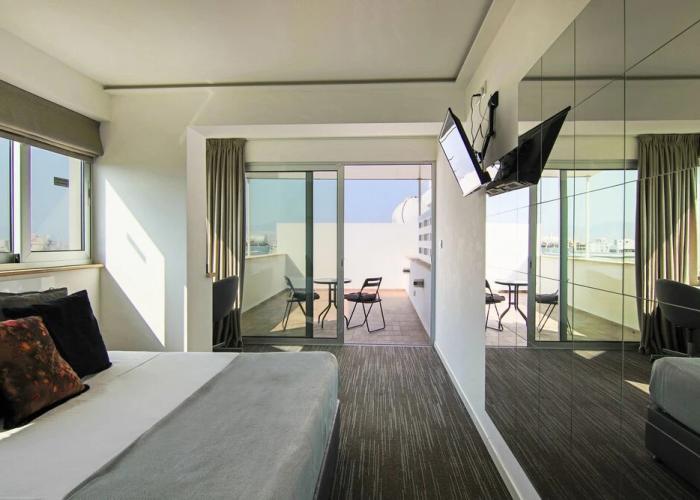 Phaedrus Living Luxury Suite Nicosia 503