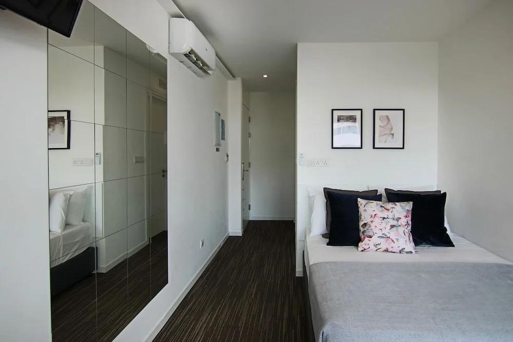 фото Phaedrus Living Luxury Suite Nicosia 504