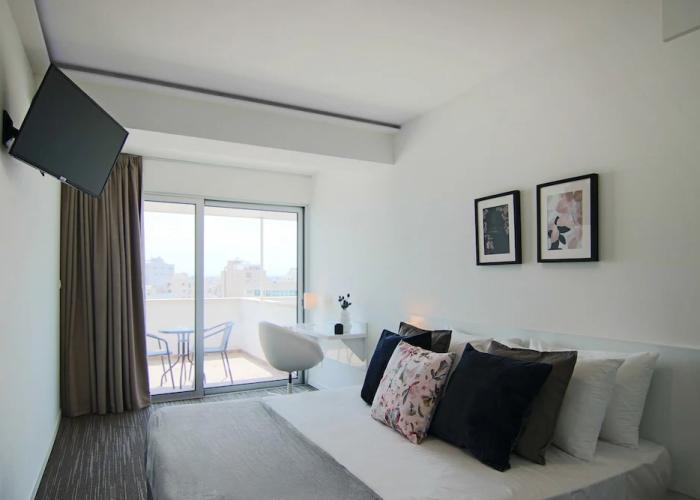 Phaedrus Living Luxury Suite Nicosia 508