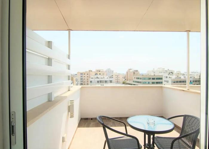 Phaedrus Living Luxury Suite Nicosia 508