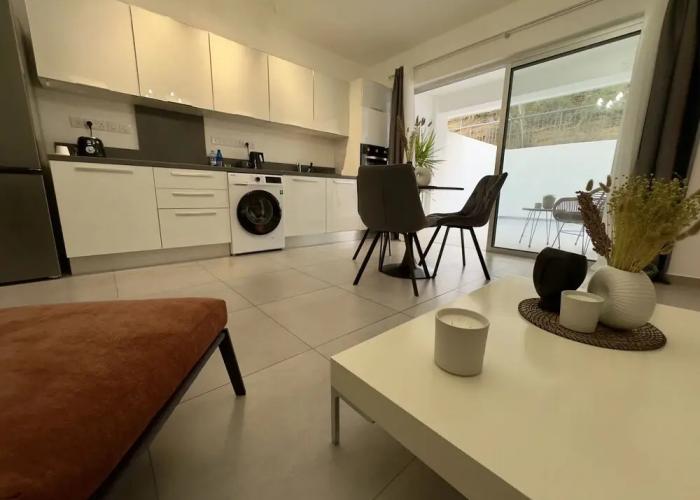 Welcome to Our Luxurious 1-bedroom Private Residence With a Special Patio