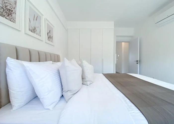 Phaedrus Living: White Hills Suites Panoramic View