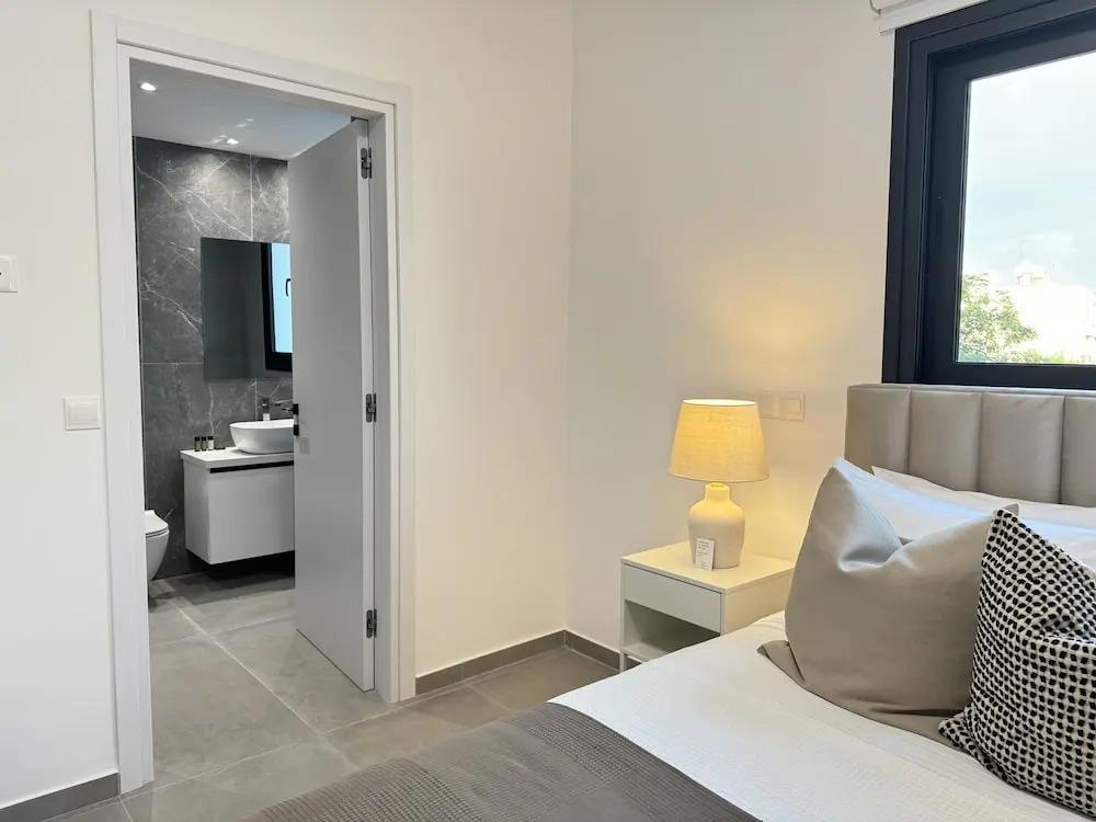 фото Phaedrus Living White Hills Suites City View