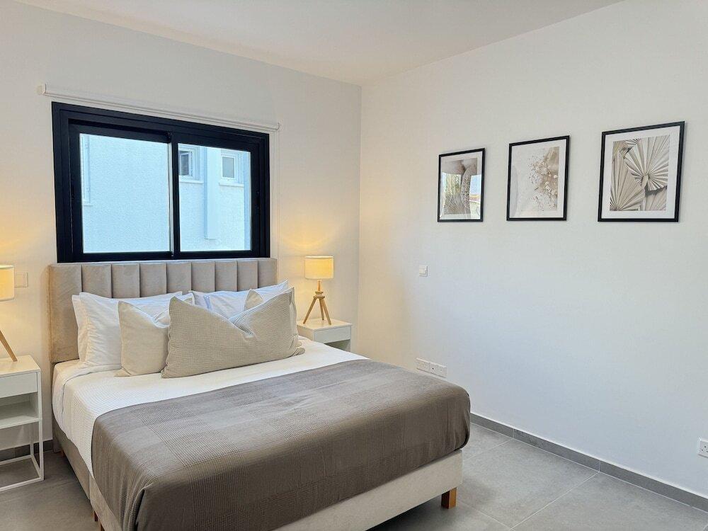 фото Phaedrus Living White Hills Suites City View