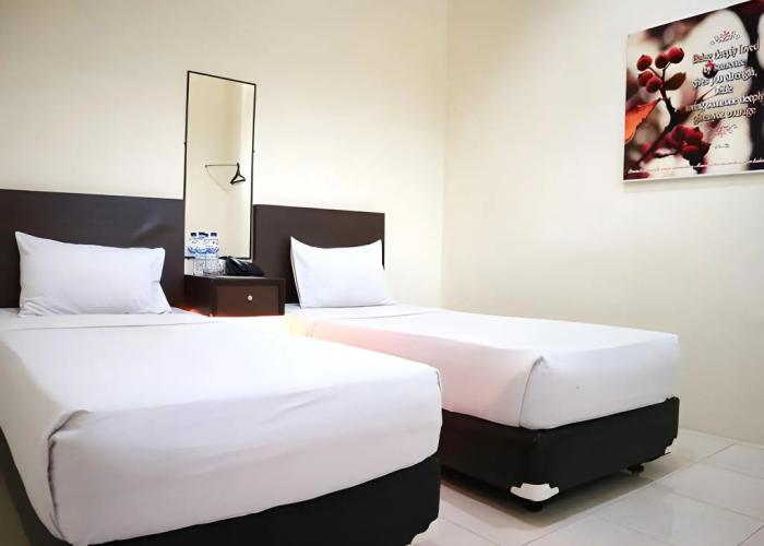 Mahkota Hotel Genteng