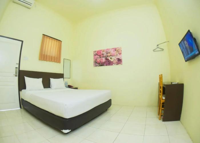 Mahkota Hotel Genteng