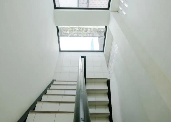OYO 1352 Jember Town Square Residence