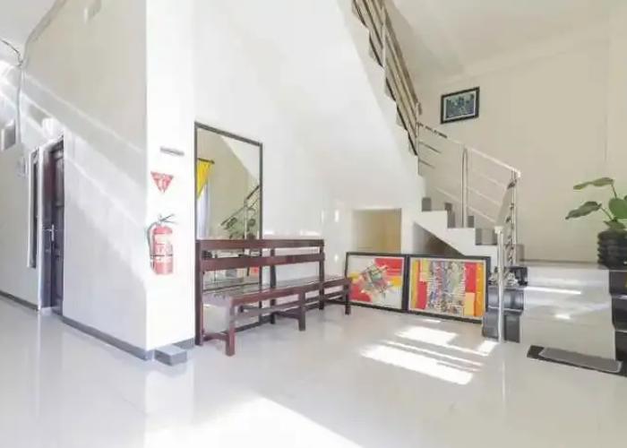 RedDoorz Syariah near Universitas Jember